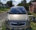 Серый Опель Зафира, объемом двигателя 1.9 л и пробегом 290 тыс. км за 5500 $, фото 1 на Automoto.ua