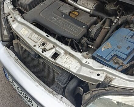 Серый Опель Зафира, объемом двигателя 2 л и пробегом 400 тыс. км за 3150 $, фото 7 на Automoto.ua