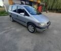 Сірий Опель Зафіра, об'ємом двигуна 2 л та пробігом 399 тис. км за 2899 $, фото 1 на Automoto.ua