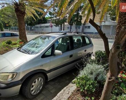 Серый Опель Зафира, объемом двигателя 1.8 л и пробегом 424 тыс. км за 3200 $, фото 12 на Automoto.ua