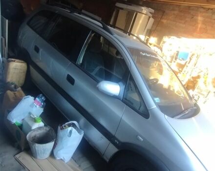 Серый Опель Зафира, объемом двигателя 2 л и пробегом 300 тыс. км за 1850 $, фото 1 на Automoto.ua