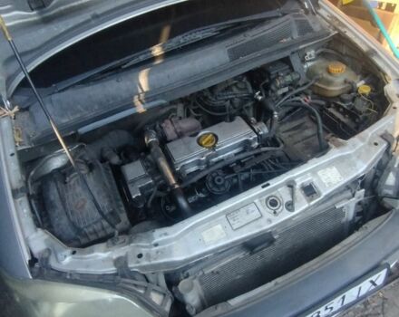 Серый Опель Зафира, объемом двигателя 2 л и пробегом 300 тыс. км за 1850 $, фото 3 на Automoto.ua