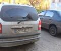 Серый Опель Зафира, объемом двигателя 1.6 л и пробегом 400 тыс. км за 2200 $, фото 2 на Automoto.ua