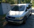 Серый Опель Зафира, объемом двигателя 1.6 л и пробегом 310 тыс. км за 4000 $, фото 1 на Automoto.ua