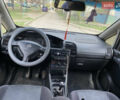 Серый Опель Зафира, объемом двигателя 1.8 л и пробегом 425 тыс. км за 3600 $, фото 19 на Automoto.ua