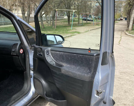 Серый Опель Зафира, объемом двигателя 1.8 л и пробегом 425 тыс. км за 3600 $, фото 6 на Automoto.ua