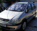 Серый Опель Зафира, объемом двигателя 1.8 л и пробегом 200 тыс. км за 4900 $, фото 1 на Automoto.ua