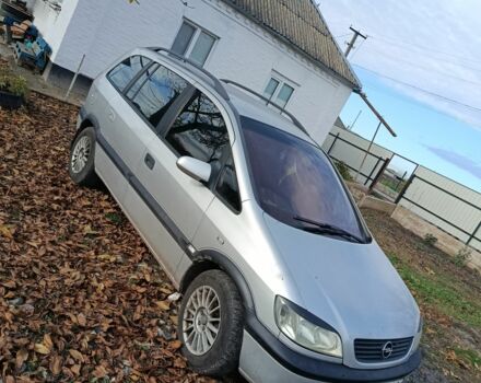 Серый Опель Зафира, объемом двигателя 2 л и пробегом 290 тыс. км за 3900 $, фото 4 на Automoto.ua