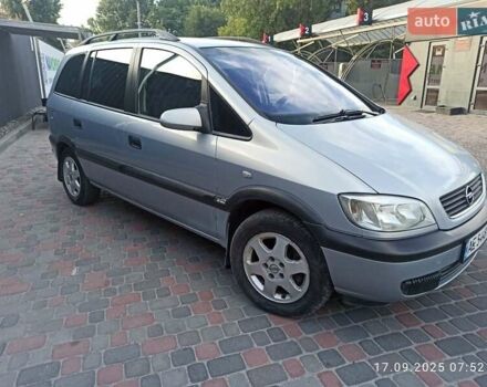 Серый Опель Зафира, объемом двигателя 1.6 л и пробегом 360 тыс. км за 4500 $, фото 20 на Automoto.ua