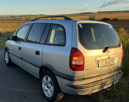 Серый Опель Зафира, объемом двигателя 2 л и пробегом 376 тыс. км за 3200 $, фото 4 на Automoto.ua