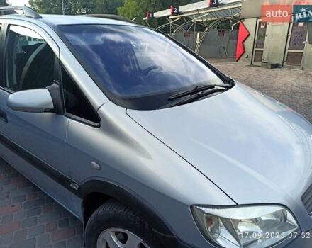 Серый Опель Зафира, объемом двигателя 1.6 л и пробегом 360 тыс. км за 4500 $, фото 18 на Automoto.ua