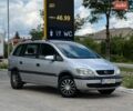 Серый Опель Зафира, объемом двигателя 1.6 л и пробегом 301 тыс. км за 2649 $, фото 1 на Automoto.ua