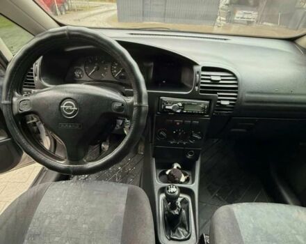 Серый Опель Зафира, объемом двигателя 2 л и пробегом 378 тыс. км за 2450 $, фото 14 на Automoto.ua