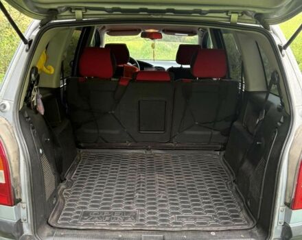 Серый Опель Зафира, объемом двигателя 2 л и пробегом 370 тыс. км за 3700 $, фото 8 на Automoto.ua