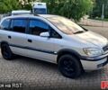 Серый Опель Зафира, объемом двигателя 1.8 л и пробегом 390 тыс. км за 3500 $, фото 1 на Automoto.ua