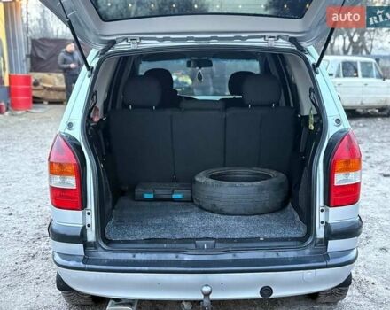 Серый Опель Зафира, объемом двигателя 1.8 л и пробегом 400 тыс. км за 4000 $, фото 6 на Automoto.ua