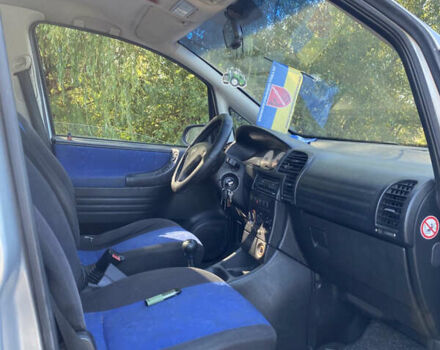 Сірий Опель Зафіра, об'ємом двигуна 2 л та пробігом 278 тис. км за 3200 $, фото 6 на Automoto.ua