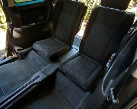 Серый Опель Зафира, объемом двигателя 1.6 л и пробегом 360 тыс. км за 4500 $, фото 17 на Automoto.ua