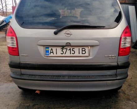 Серый Опель Зафира, объемом двигателя 1.8 л и пробегом 320 тыс. км за 3000 $, фото 1 на Automoto.ua