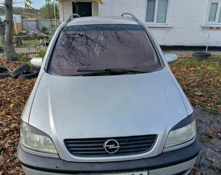 Серый Опель Зафира, объемом двигателя 2 л и пробегом 290 тыс. км за 3900 $, фото 5 на Automoto.ua