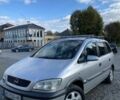 Серый Опель Зафира, объемом двигателя 1.8 л и пробегом 200 тыс. км за 3500 $, фото 1 на Automoto.ua