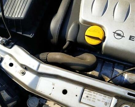 Серый Опель Зафира, объемом двигателя 1.8 л и пробегом 200 тыс. км за 4900 $, фото 4 на Automoto.ua
