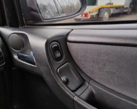 Серый Опель Зафира, объемом двигателя 2 л и пробегом 378 тыс. км за 2450 $, фото 13 на Automoto.ua