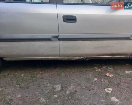 Серый Опель Зафира, объемом двигателя 2 л и пробегом 331 тыс. км за 2450 $, фото 8 на Automoto.ua