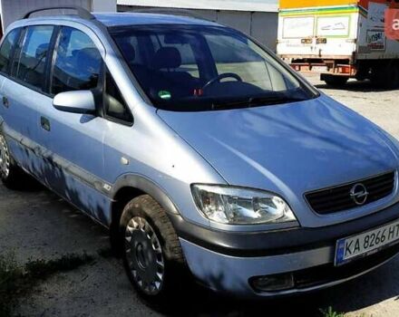 Серый Опель Зафира, объемом двигателя 1.8 л и пробегом 200 тыс. км за 4900 $, фото 1 на Automoto.ua