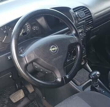 Серый Опель Зафира, объемом двигателя 1.8 л и пробегом 340 тыс. км за 3450 $, фото 10 на Automoto.ua
