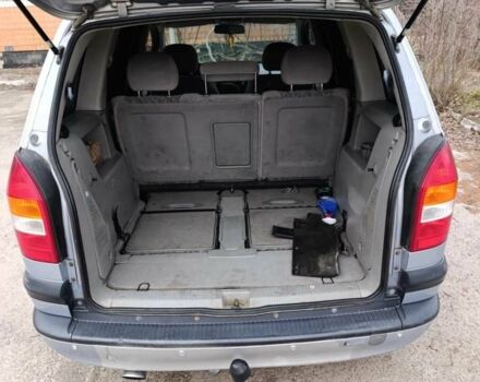 Сірий Опель Зафіра, об'ємом двигуна 2 л та пробігом 300 тис. км за 1200 $, фото 5 на Automoto.ua