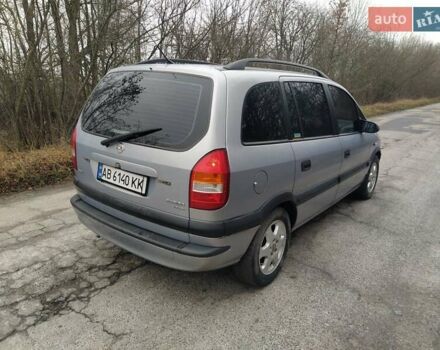 Серый Опель Зафира, объемом двигателя 1.8 л и пробегом 238 тыс. км за 4300 $, фото 4 на Automoto.ua