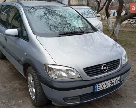 Серый Опель Зафира, объемом двигателя 2.2 л и пробегом 100 тыс. км за 4000 $, фото 3 на Automoto.ua