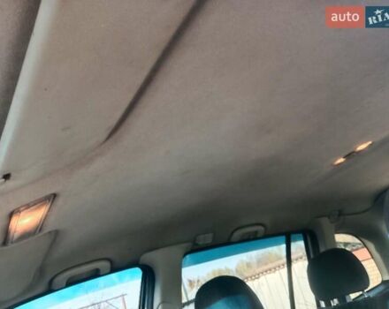 Серый Опель Зафира, объемом двигателя 2 л и пробегом 309 тыс. км за 3500 $, фото 9 на Automoto.ua