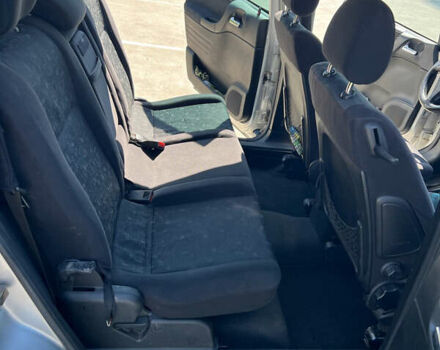 Серый Опель Зафира, объемом двигателя 2 л и пробегом 339 тыс. км за 3900 $, фото 19 на Automoto.ua