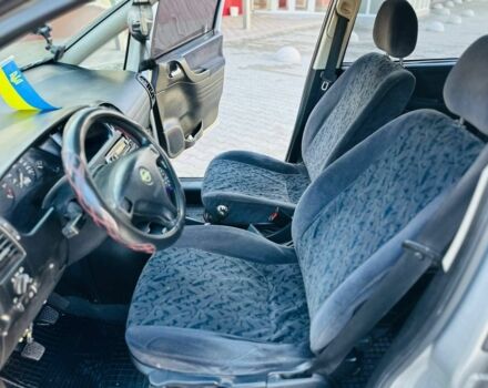 Серый Опель Зафира, объемом двигателя 1.9 л и пробегом 250 тыс. км за 2150 $, фото 15 на Automoto.ua