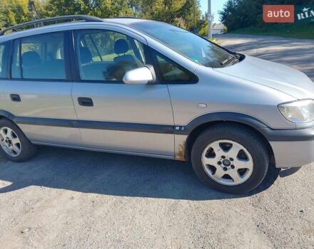 Сірий Опель Зафіра, об'ємом двигуна 1.8 л та пробігом 250 тис. км за 2450 $, фото 7 на Automoto.ua