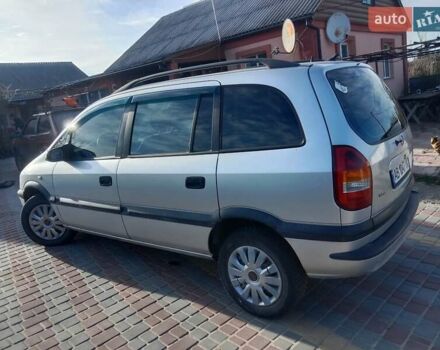 Серый Опель Зафира, объемом двигателя 2 л и пробегом 309 тыс. км за 3500 $, фото 1 на Automoto.ua