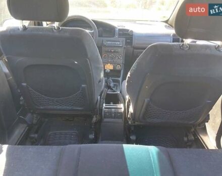 Сірий Опель Зафіра, об'ємом двигуна 1.8 л та пробігом 250 тис. км за 2450 $, фото 13 на Automoto.ua