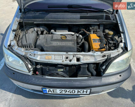 Серый Опель Зафира, объемом двигателя 2 л и пробегом 339 тыс. км за 3900 $, фото 8 на Automoto.ua