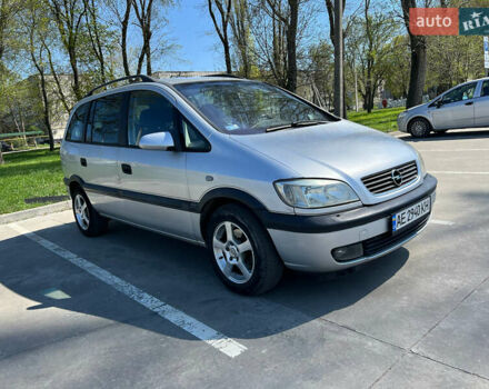 Серый Опель Зафира, объемом двигателя 2 л и пробегом 339 тыс. км за 3900 $, фото 4 на Automoto.ua