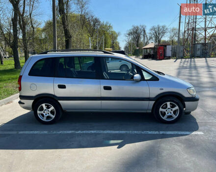 Серый Опель Зафира, объемом двигателя 2 л и пробегом 339 тыс. км за 3900 $, фото 6 на Automoto.ua