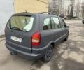 Серый Опель Зафира, объемом двигателя 2 л и пробегом 285 тыс. км за 2000 $, фото 3 на Automoto.ua