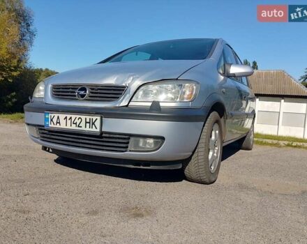 Сірий Опель Зафіра, об'ємом двигуна 1.8 л та пробігом 250 тис. км за 2450 $, фото 5 на Automoto.ua