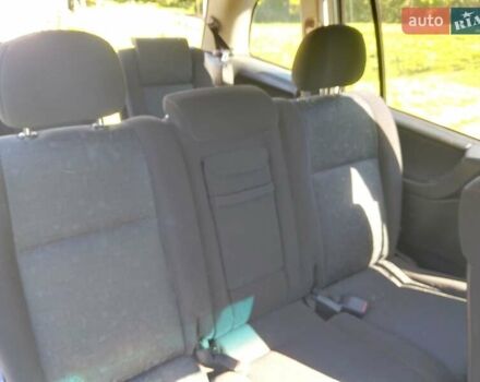 Сірий Опель Зафіра, об'ємом двигуна 1.8 л та пробігом 250 тис. км за 2450 $, фото 25 на Automoto.ua