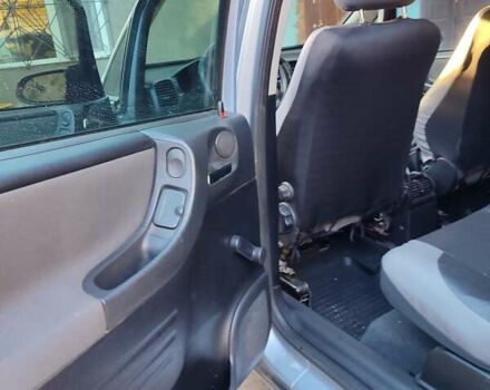 Сірий Опель Зафіра, об'ємом двигуна 2 л та пробігом 337 тис. км за 3800 $, фото 3 на Automoto.ua