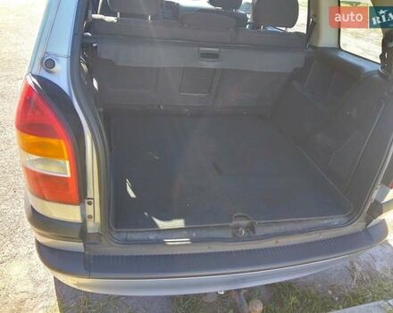 Сірий Опель Зафіра, об'ємом двигуна 1.8 л та пробігом 250 тис. км за 2450 $, фото 10 на Automoto.ua