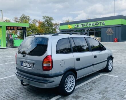 Серый Опель Зафира, объемом двигателя 2 л и пробегом 341 тыс. км за 2250 $, фото 5 на Automoto.ua