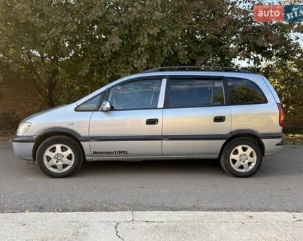 Серый Опель Зафира, объемом двигателя 1.8 л и пробегом 246 тыс. км за 5100 $, фото 3 на Automoto.ua