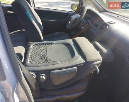 Сірий Опель Зафіра, об'ємом двигуна 1.8 л та пробігом 250 тис. км за 2450 $, фото 29 на Automoto.ua